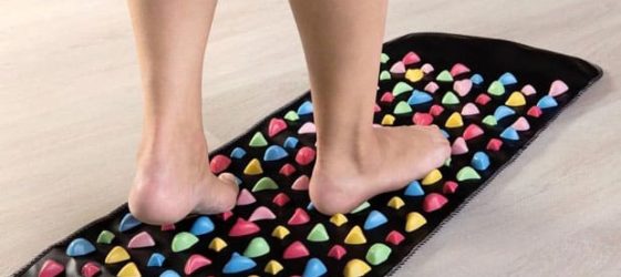 Foot massage mat