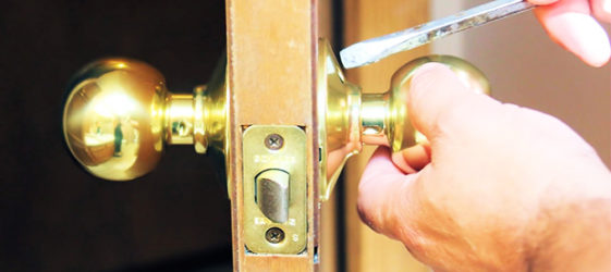 How to fix a doorknob