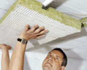 Do-it-yourself ceiling noise insulation in an apartment